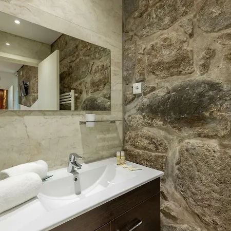 Penzion Quinta Fonte Cova - Minho's Guest Braga